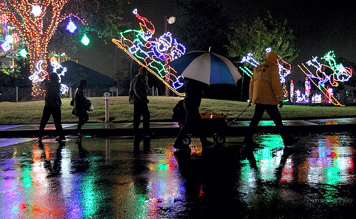 Moody Garden S 13th Annual Festival Of Lights Local News The