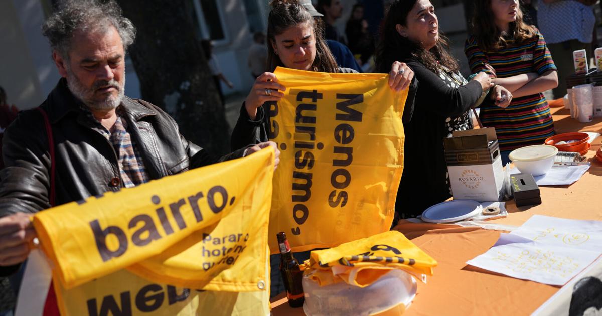 Sobreturismo em Portugal