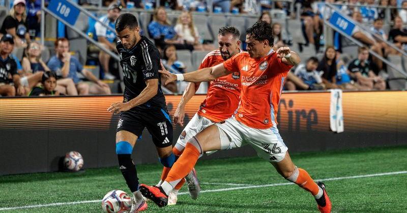 Dynamo continue scoring drought but pull out draw at Charlotte
