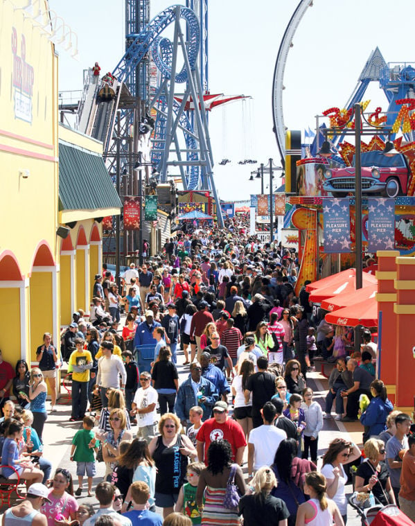 Crowds pack Galveston County attractions during spring break Local