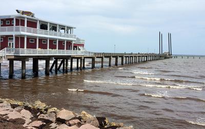 Galveston Fishing Pier Growing Business The Daily News