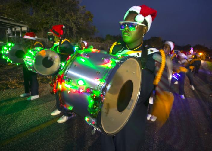 La Marque gets in holiday spirit with parade Local News The Daily News