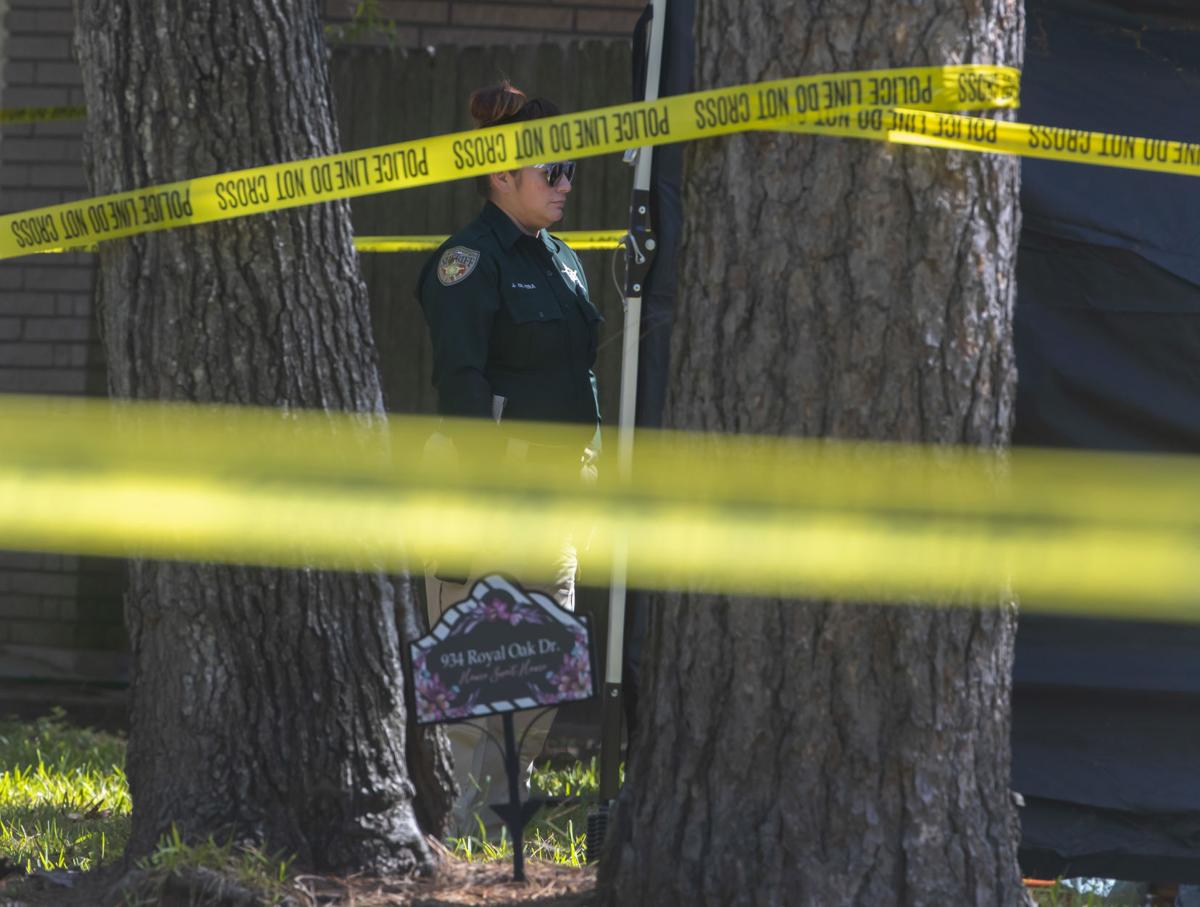 Two Found Dead In Burning Dickinson Home Police News The Daily News - roblox guest dies