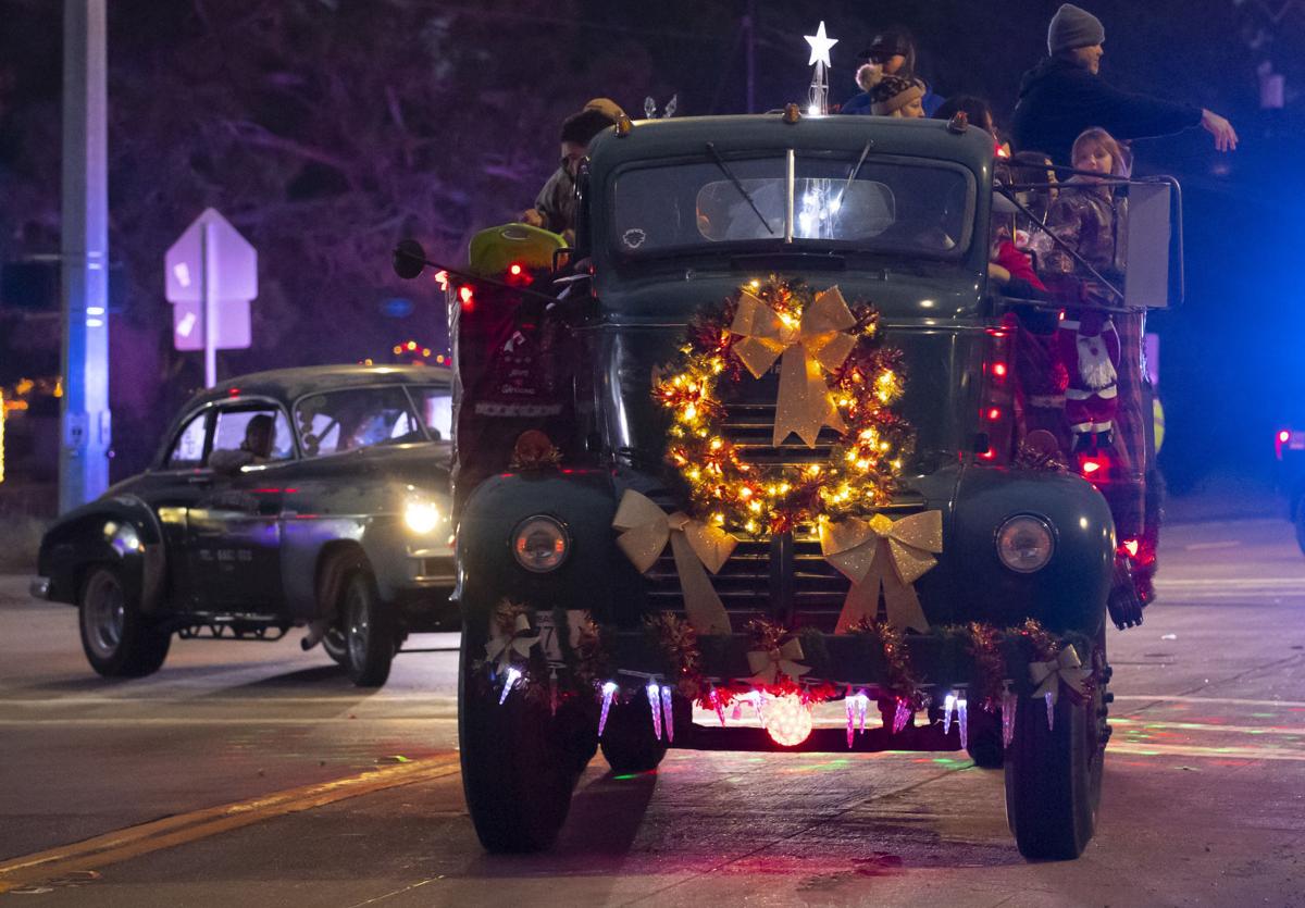 Santa Fe’s A Very 'Frosty' Christmas Parade