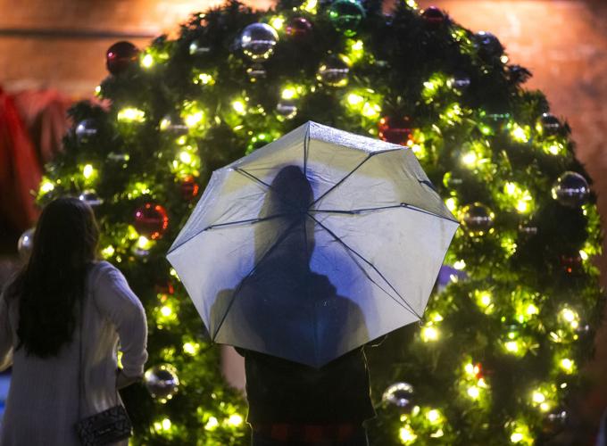 Galveston rings in the holidays with downtown Christmas tree lighting
