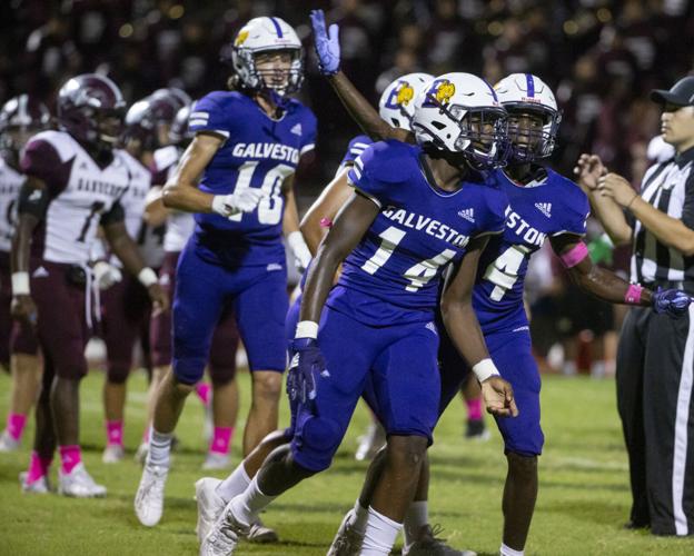 In Focus Ball High vs Baytown Lee High School Football In Focus