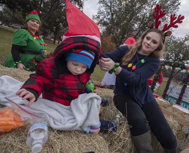 Texas City holds annual Christmas parade Local News The Daily News