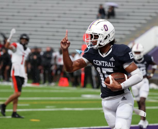 Ball High School Football: Dominating the Gridiron This Season