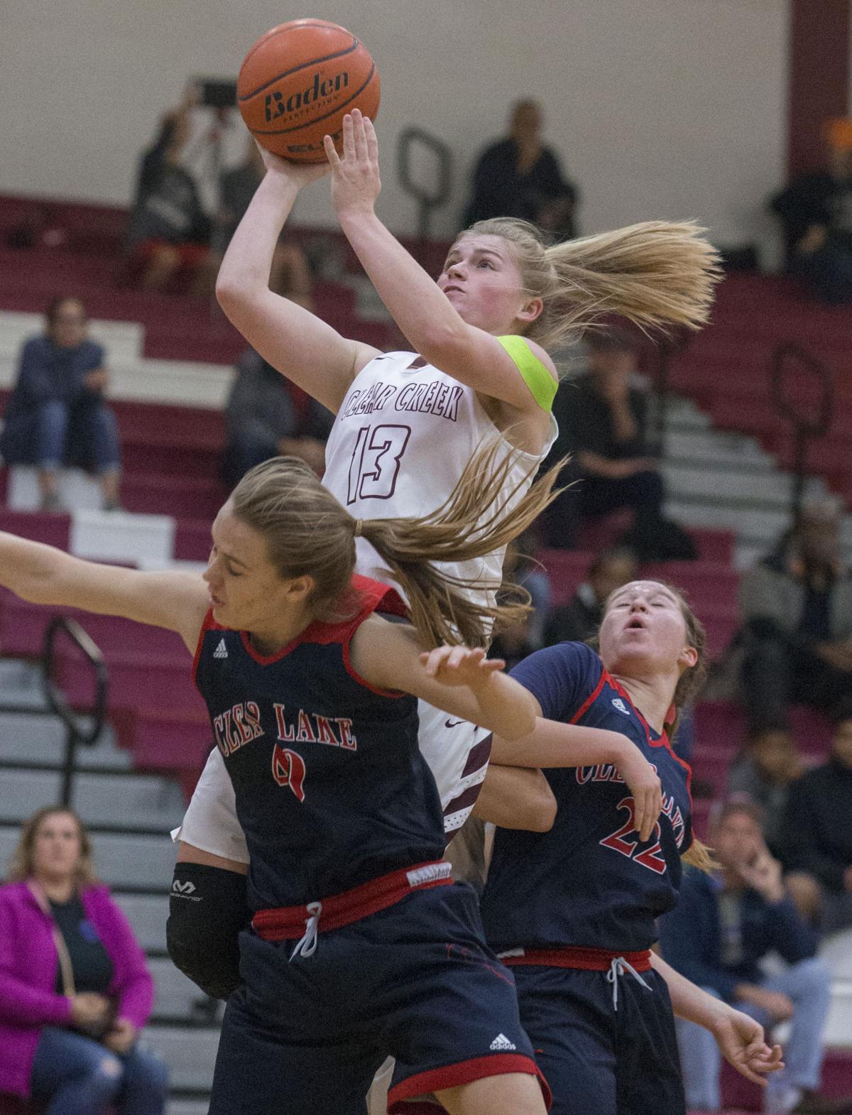 Clear Creek Snaps Four Game District Losing Streak Vs Clear Lake