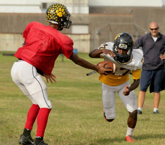 La Marque football team moves forward with playoff run in wake of ISD