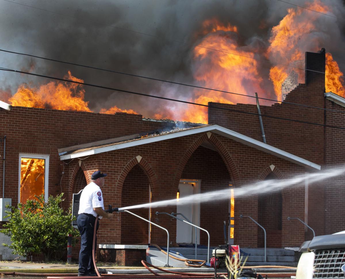 In Texas City Fire Takes Down A Bunch Of History Police News The Daily News