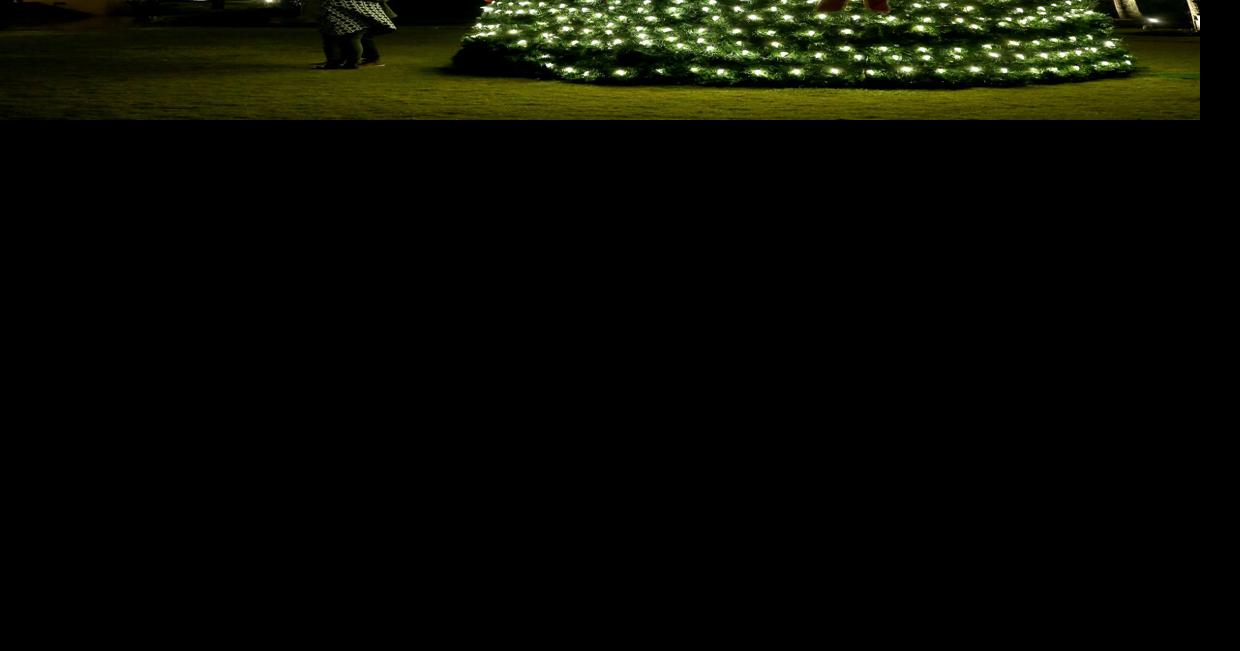 Grand Galvez kicks off the holidays with annual tree lighting Local