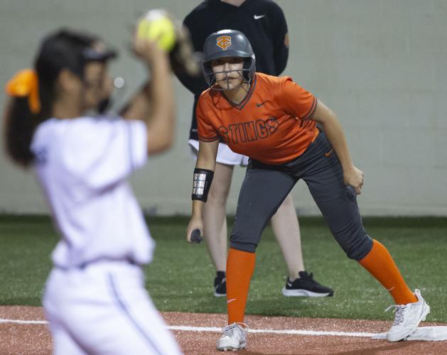 La Porte walks it off in tight softball contest against Texas City