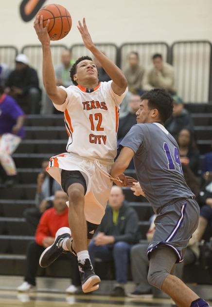 Texas City Starts Strong Hangs On For Key District Win Over Ridge
