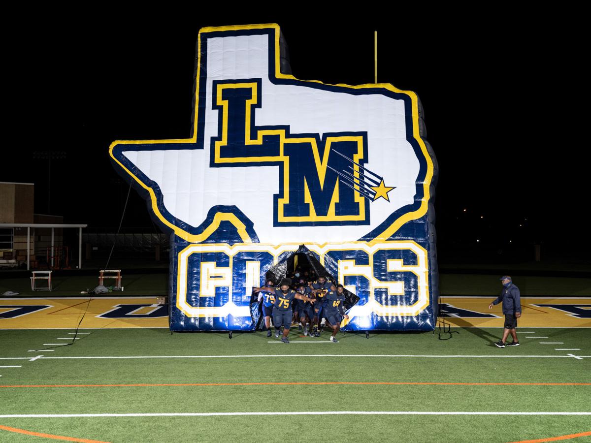 Texas City, La Marque seniors surprised with new runthroughs High