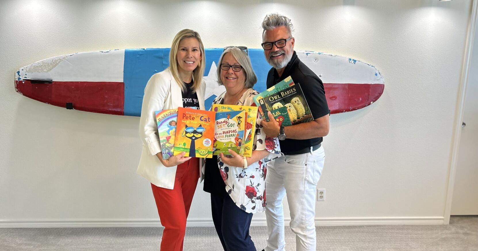 Daily News donates $5,000 to SMART Family Literacy efforts - Vimarsana News