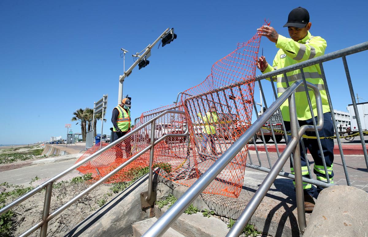 Galveston Surrounding Cities Prepare For Onslaught Of Beach Visitors Local News The Daily News