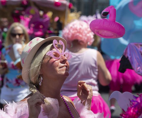 ‘Flamingos’ flock to downtown Galveston for annual parade Local News
