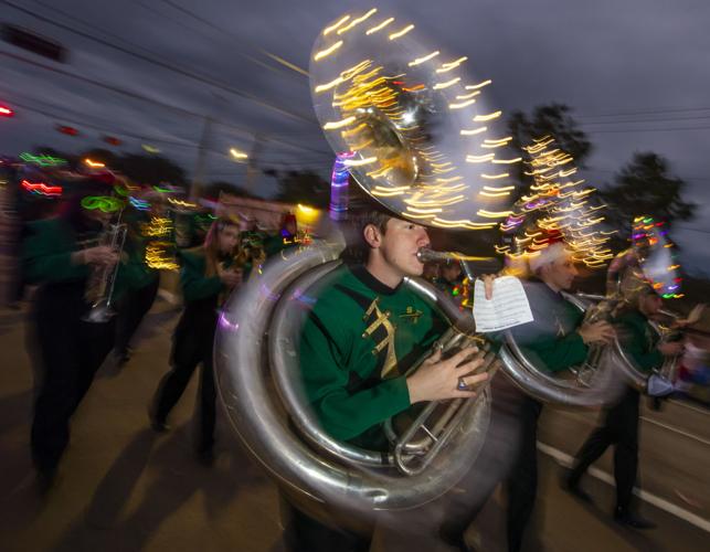 In Focus Santa Fe Christmas Parade In Focus The Daily News