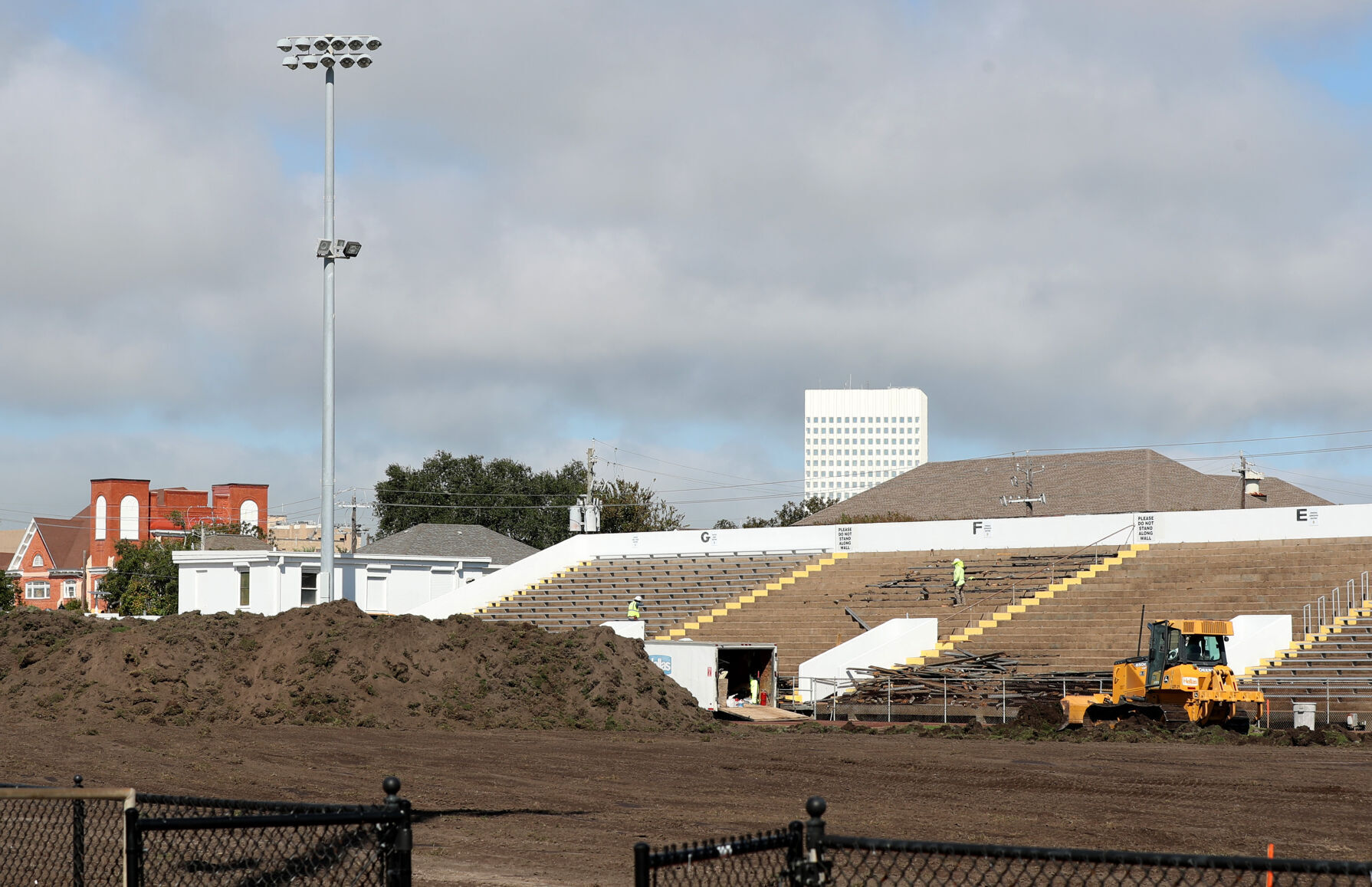 Galveston ISD will renovate not demolish Kermit Courville Stadium