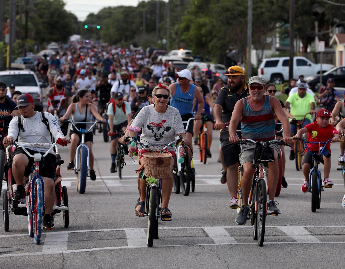 Galveston bicycle event smooth despite large crowd, city says Local