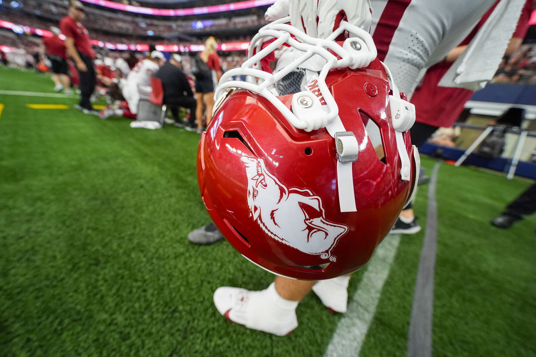 College Helmet Communications Revealed To Be Vulnerable | Sports | The ...