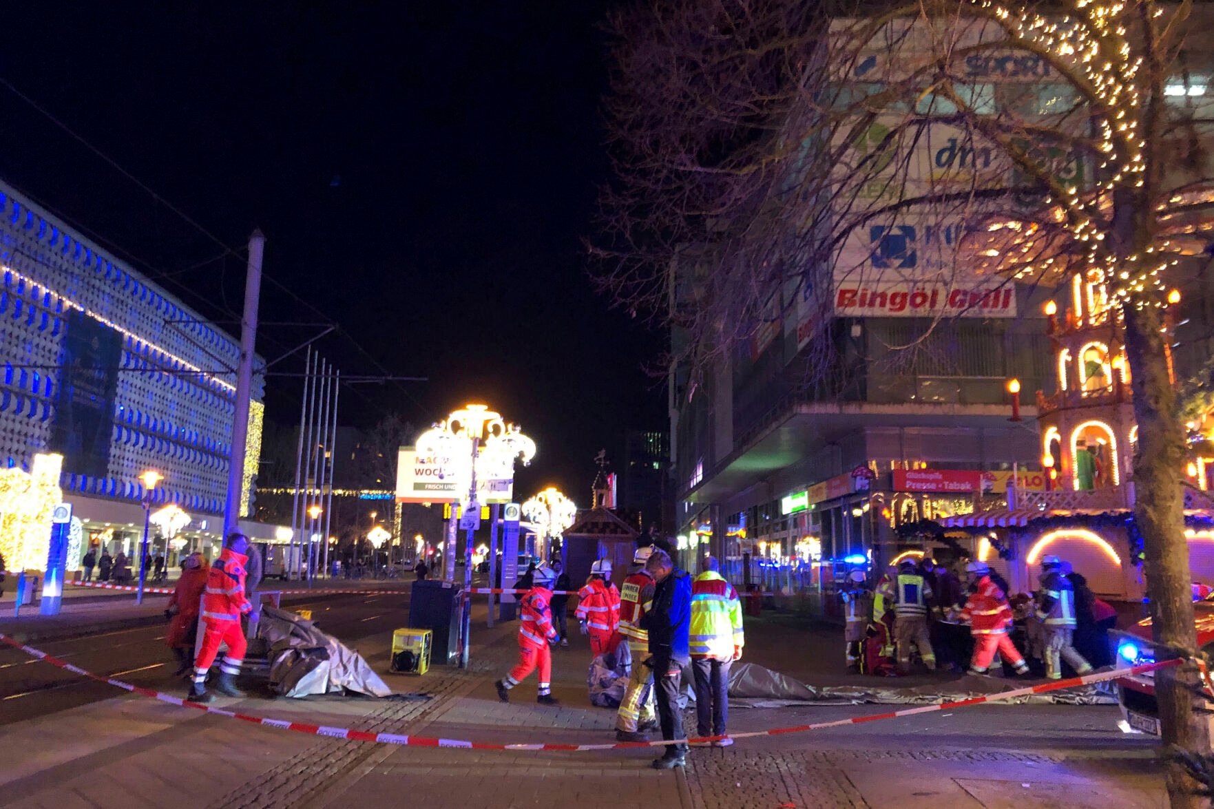 At Least 2 Dead And 60 Hurt After A Car Drives Into A German Christmas ...