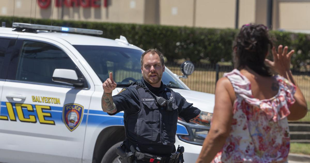 Unclear Target Motive unclear in threat targeting area Target stores | Police News ...