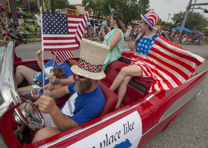 Photos Grand Parade at 124th Friendswood 4th of July Celebration In Focus The Daily News