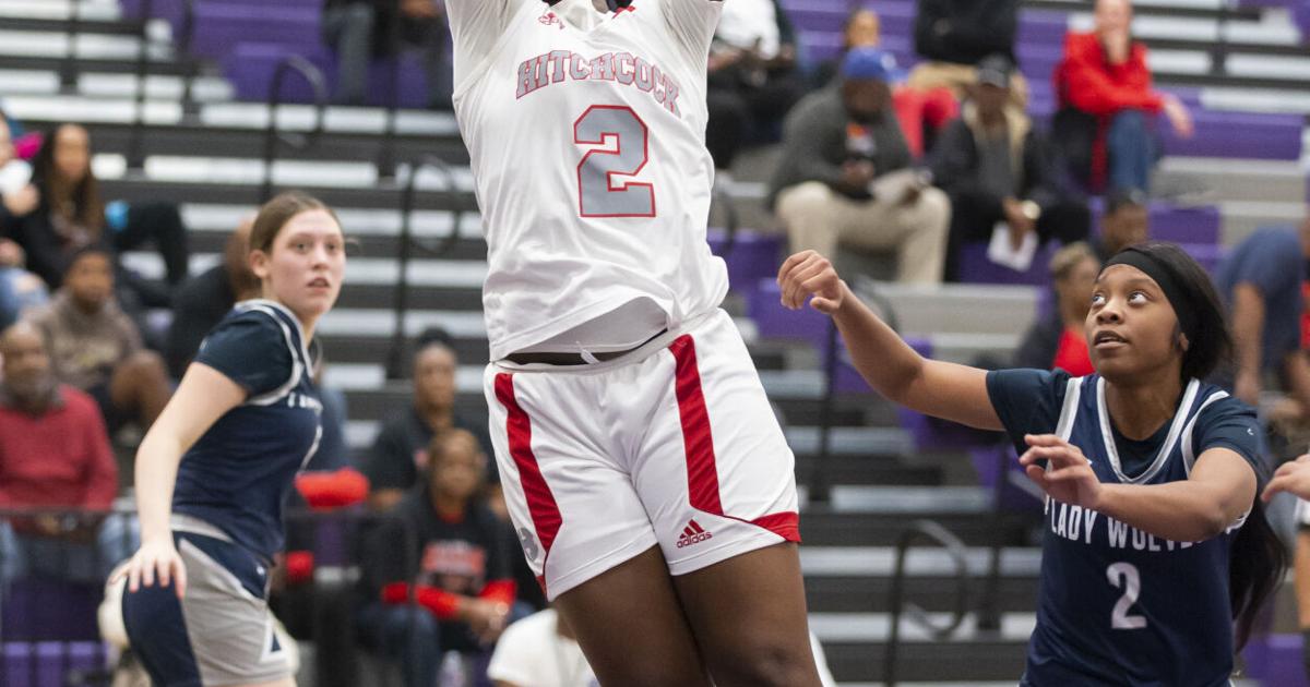 Hitchcock starts sharp to rout Pineywoods Community Academy in area ...