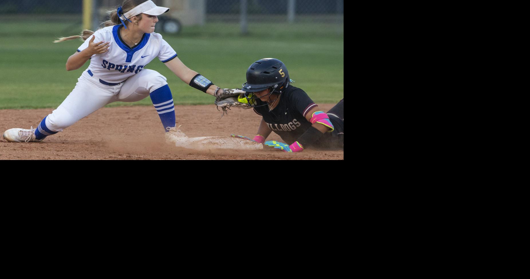 Clear Springs' offense erupts for 1st-round sweep of Summer Creek