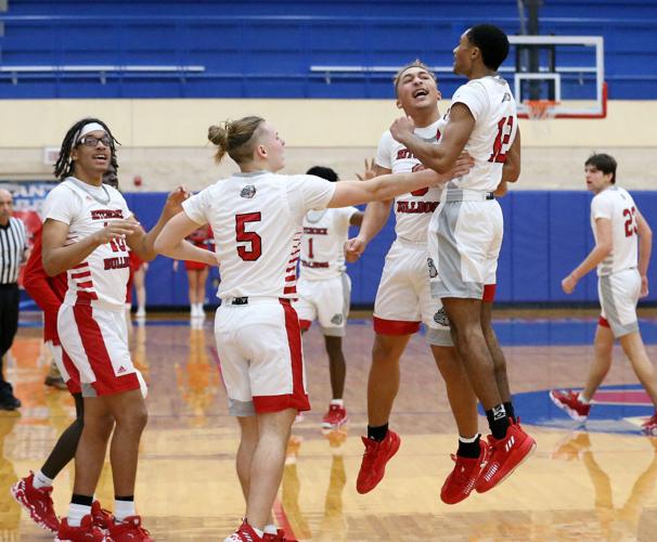Hitchcock statebound after grinding out Region III3A title win over