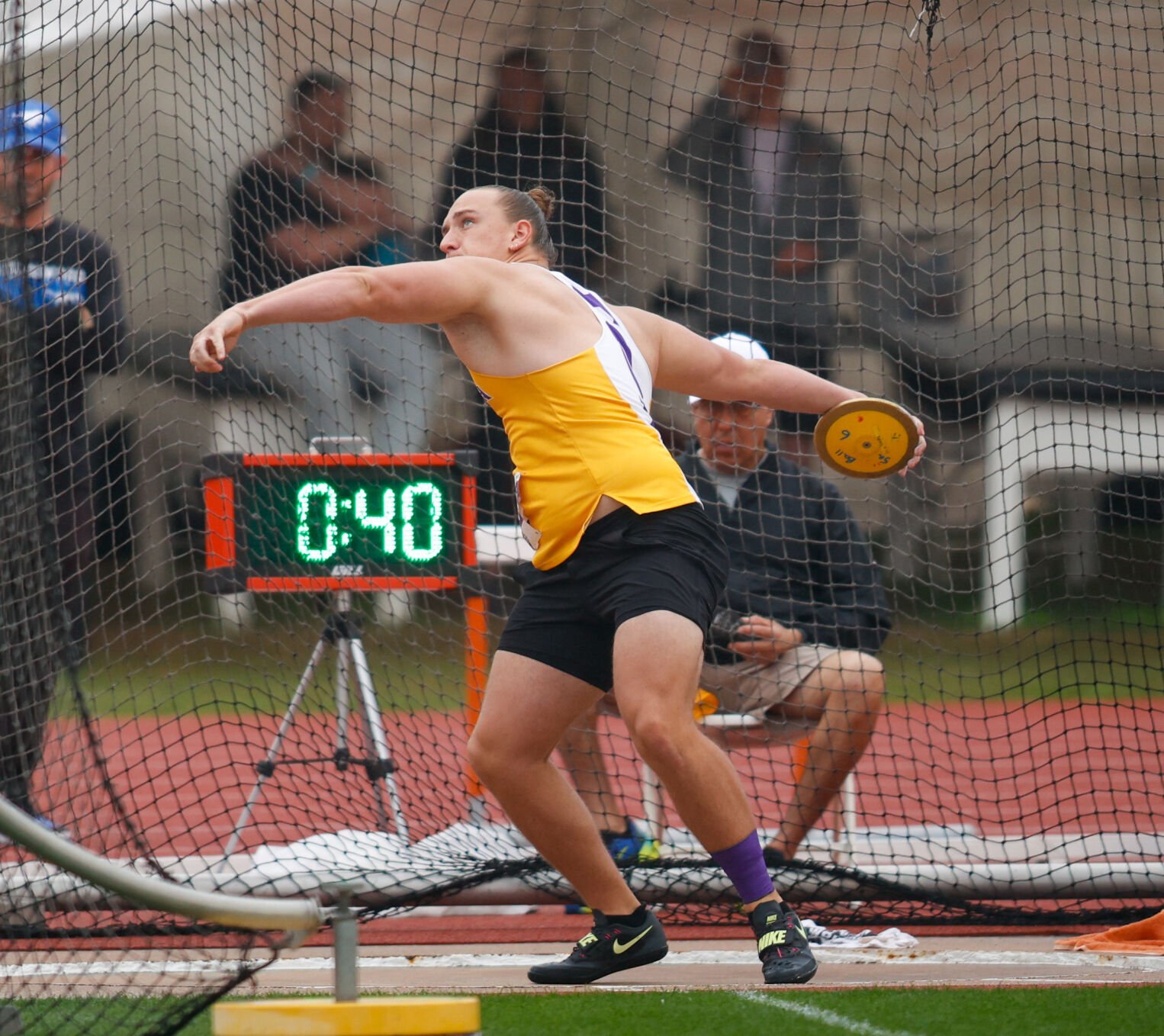 Two locals win gold on Day 2 of UIL state track meet | High School