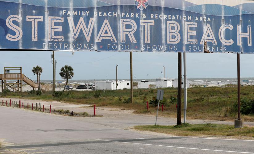 Galveston Island Beach Patrol moves into temporary trailers Local