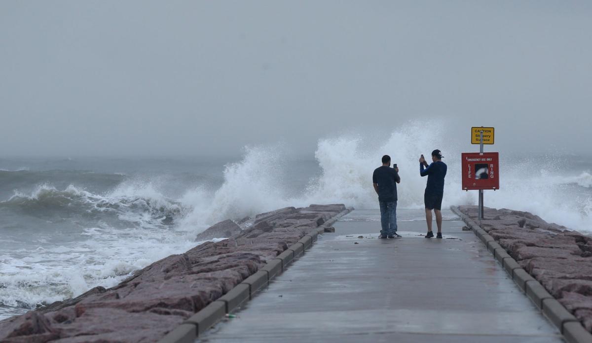 City Of Galveston Might Allow People Home As Soon As Thursday Morning Local News The Daily News