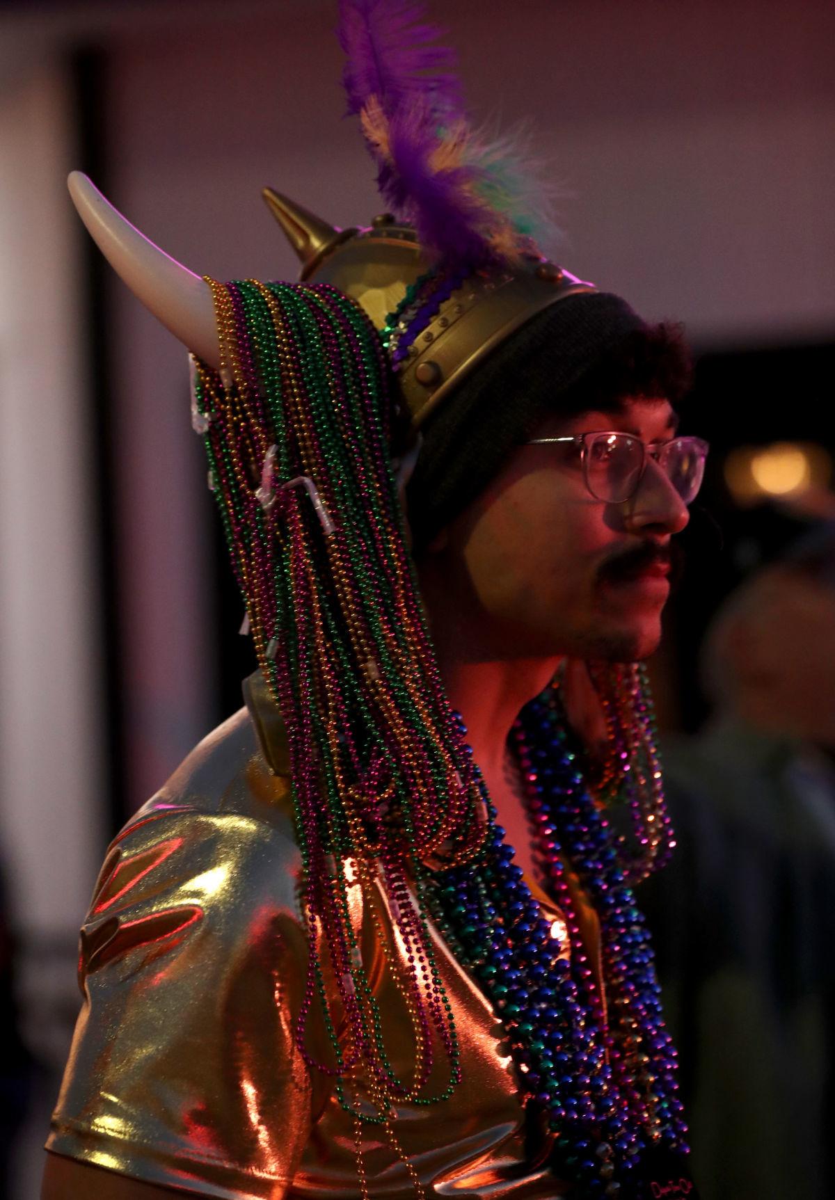 It's a wrap! Fat Tuesday parade ushers out Mardi Gras 2020 | Local News | The Daily News