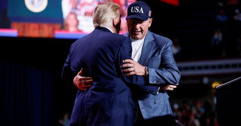 Photo: Texas' Oldest Newspaper Donald Trump's Texas rally rocked by repeated protests