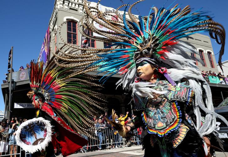 Fiesta Gras brings first Mardi Gras weekend to a close in Galveston, Local  News