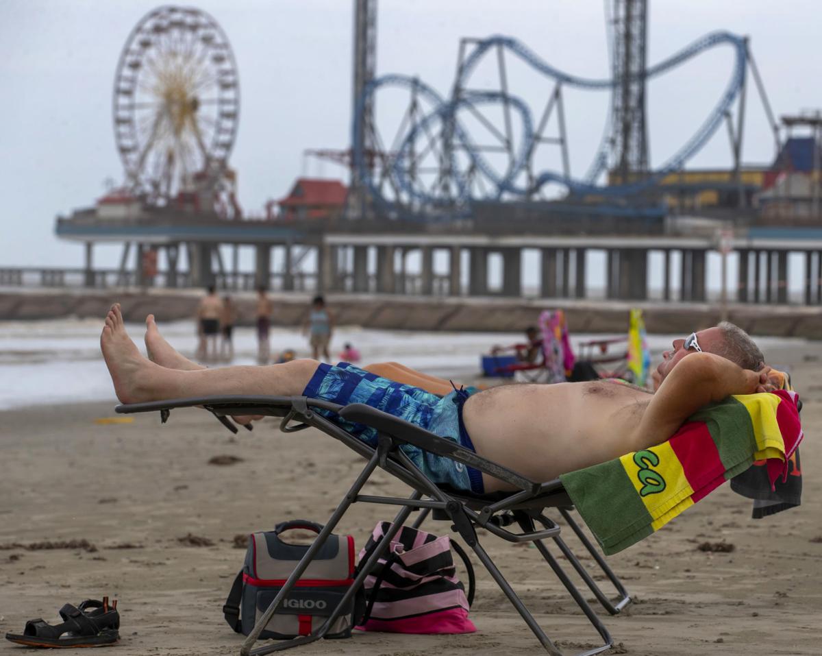 Galveston S Closures Kept People Away And Came At A Cost Local News The Daily News