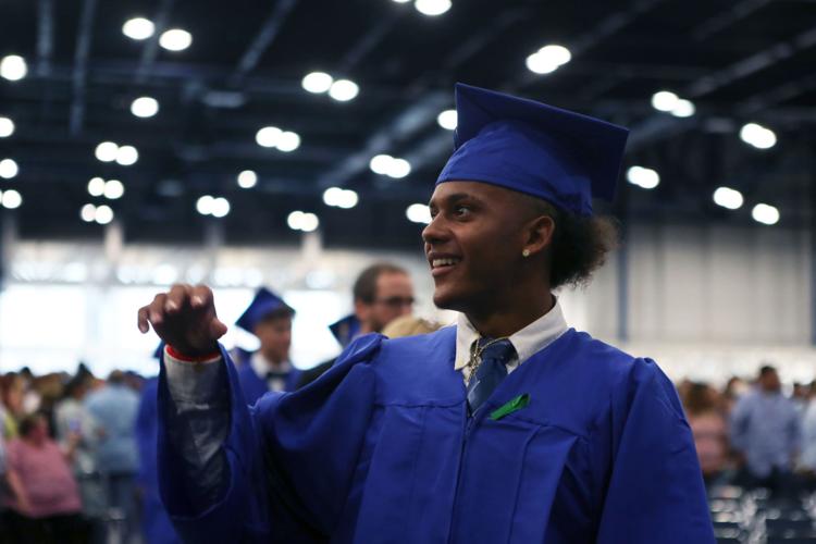 Photos 2018 Dickinson High School Commencement Ceremony In Focus The Daily News 