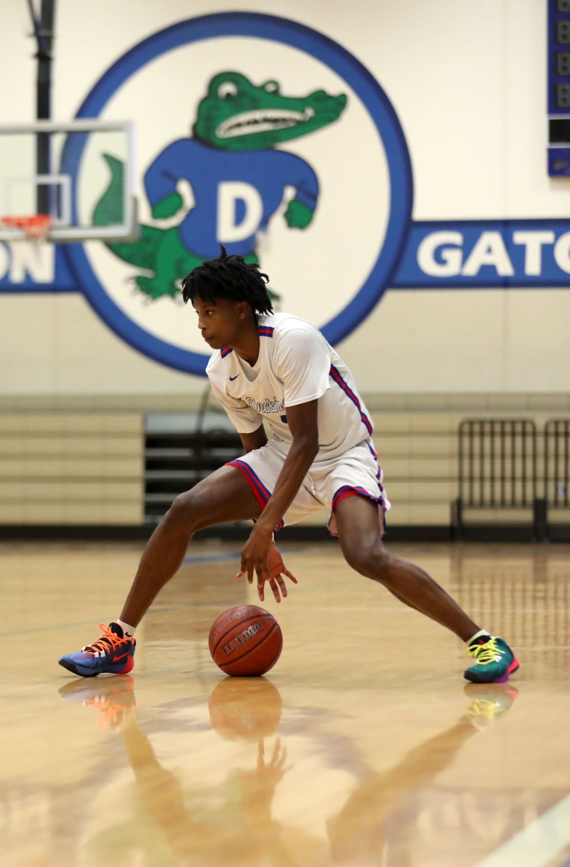 Star Guard Steps Up Big To Lead Dickinson Past Clear Lake High School 