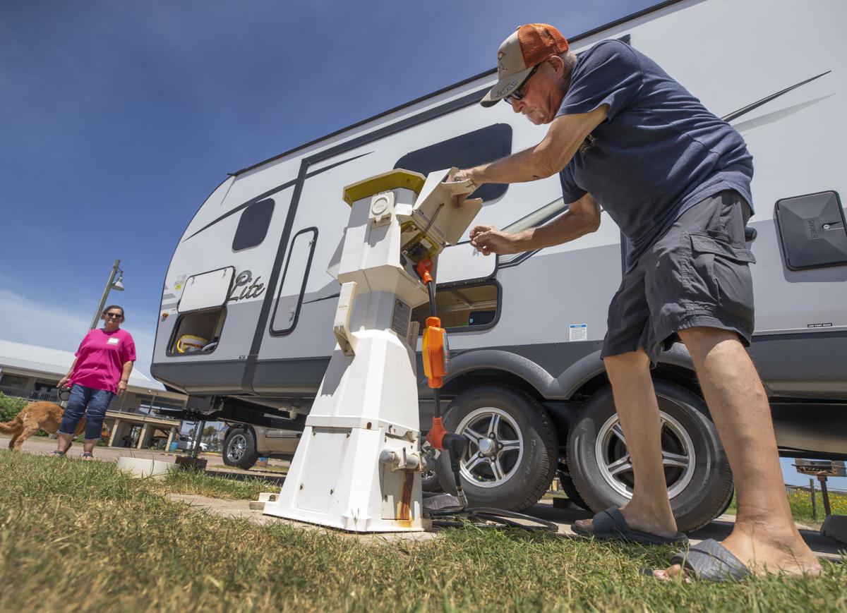 Rv Travel Soars Among Texans Leery Of Planes Hotels Local News The Daily News