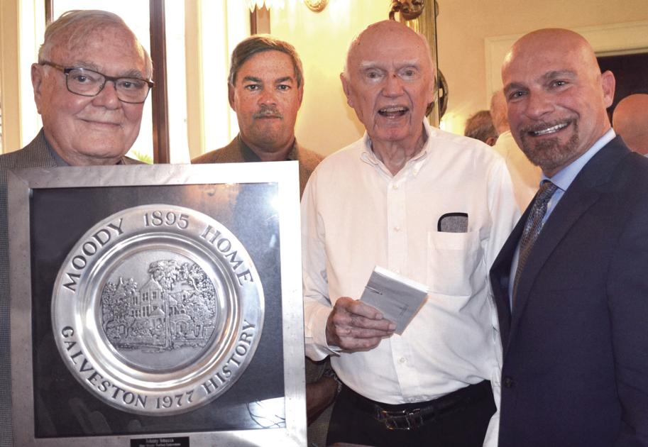 Johnny Smecca Honored By Mary Moody Northen Endowment Applause The Daily News