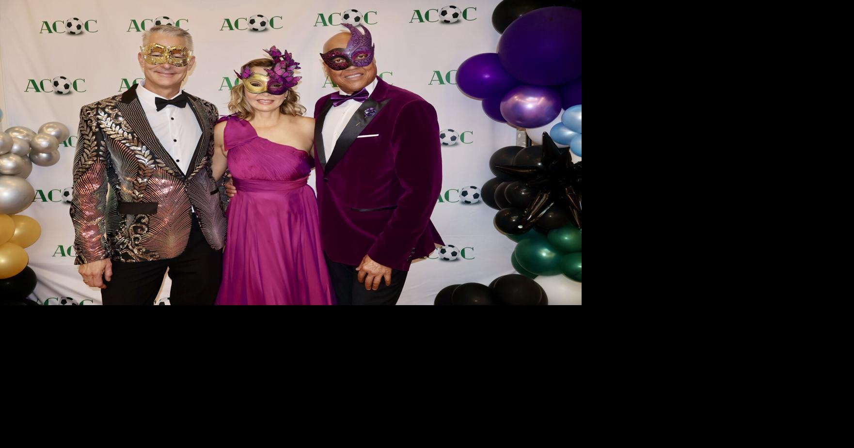 Seaside Scenes: Masquerade ball benefits humans and adoptable dogs