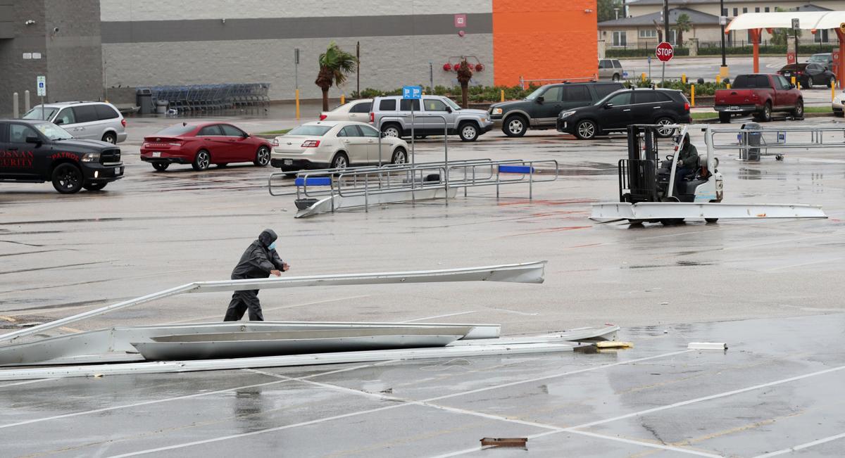 Island begins cleaning up damage from Hurricane Nicholas