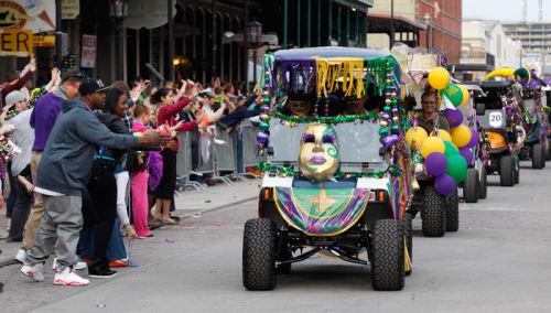 The Daily News Annual Zaniest Golf Cart And Art Car Parade
