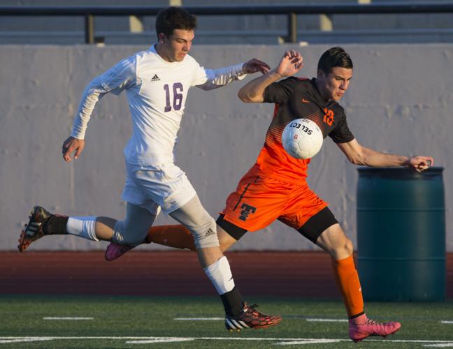 Boys soccer Referee's calls deliver Angleton PK shootout win, rob