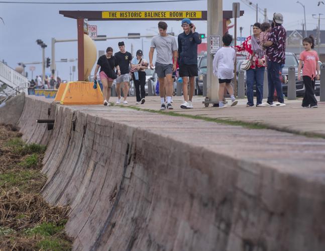 At 120 years old, Galveston's seawall still stands as a marvel | Local ...