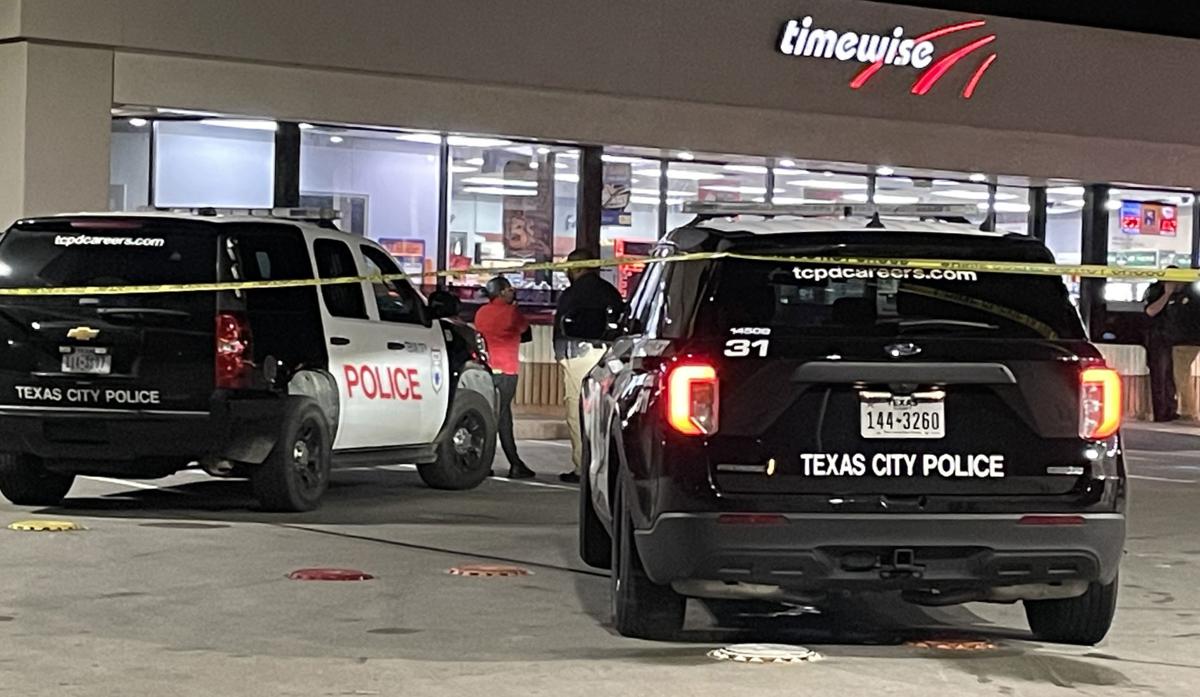 Clerk stabbed to death at Texas City gas station