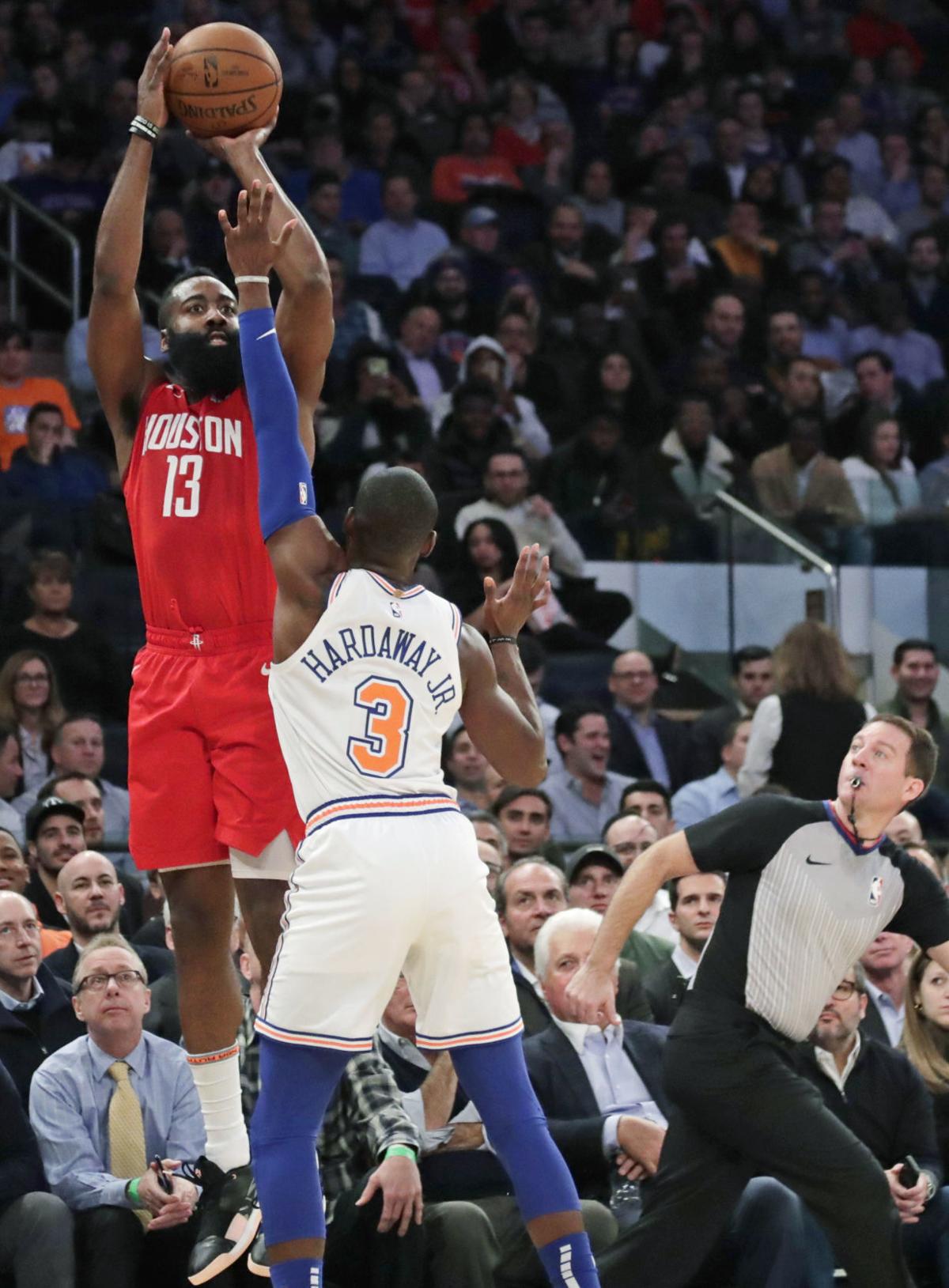 Harden Scores Career Best 61 Rockets Edge Knicks Zsports The Daily News